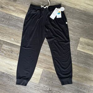 Vuori Halo performance jogger, womens Small